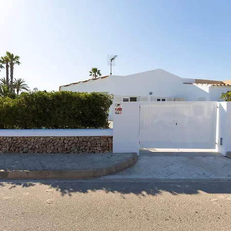 A 150m De La Playa Y Piscina Privada בית נופש