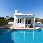 A 150m De La Playa Y Piscina Privada Dom wakacyjny