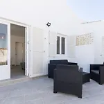 A 150m De La Playa Y Piscina Privada