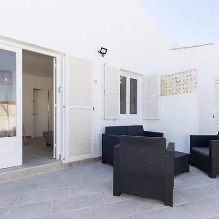 A 150m De La Playa Y Piscina Privada