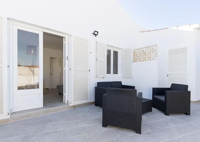 A 150m De La Playa Y Piscina Privada